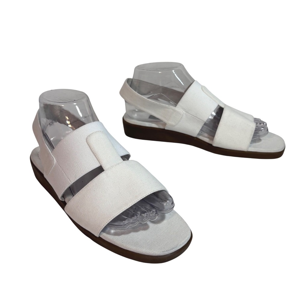 Easy Spirit Womens White Fabric Slingback Sandals Low Wedge Size 8B Comfort NWOT